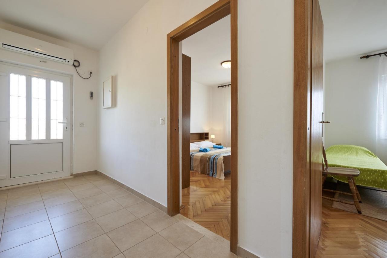 Apartments By The Sea Slatine, Ciovo - 15504 Exteriör bild